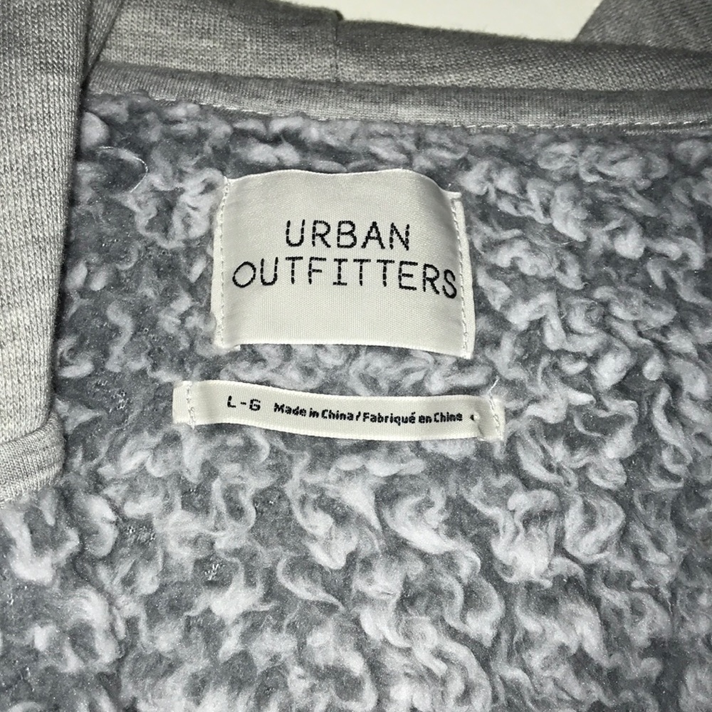 Fuzzy UO jacket - Picture 2 of 3